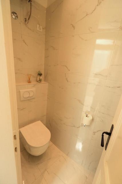 ספליט Apartment Miramare On The Beach מראה חיצוני תמונה